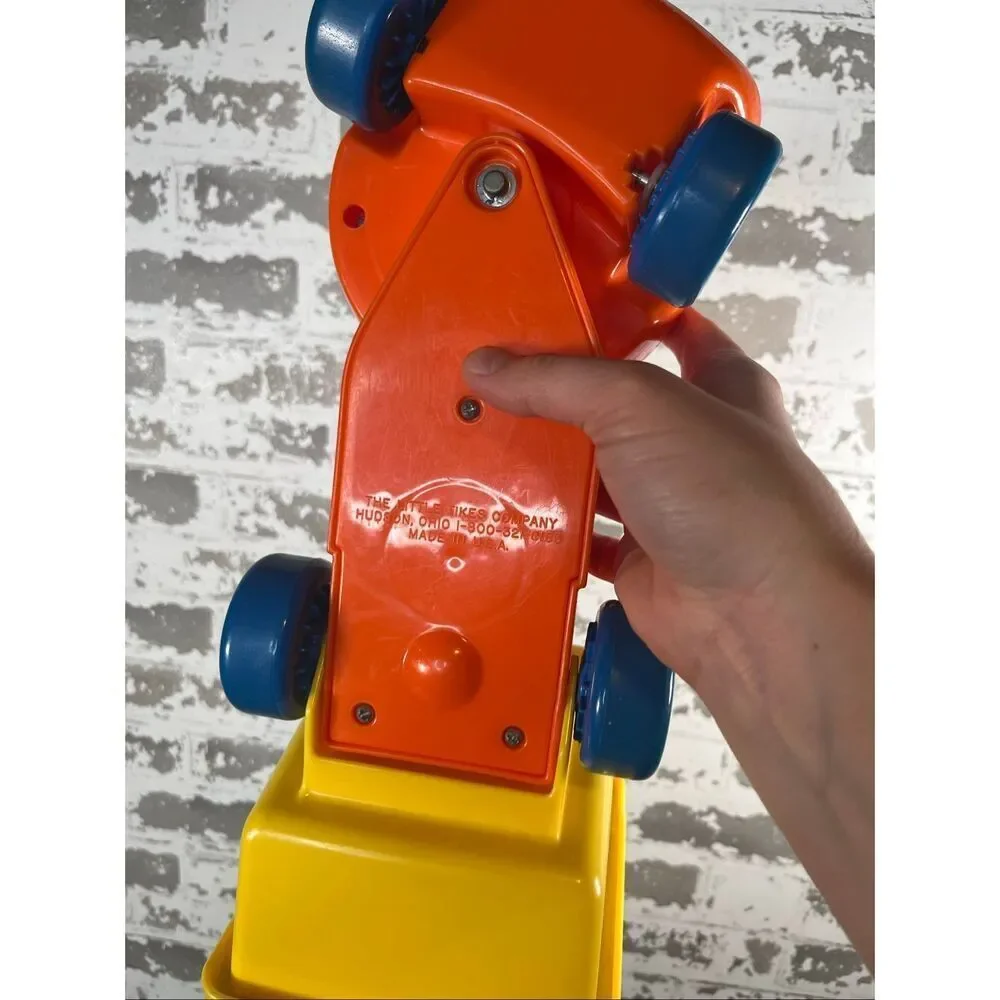 Little tikes | kids vintage plastic dump truck